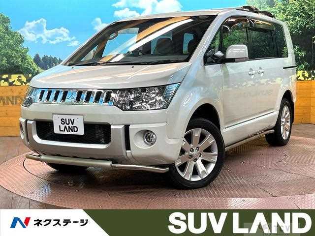 2016 Mitsubishi Delica D5