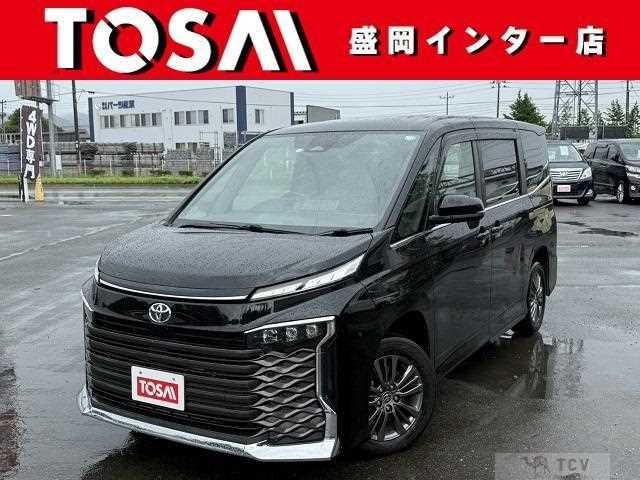 2022 Toyota Voxy