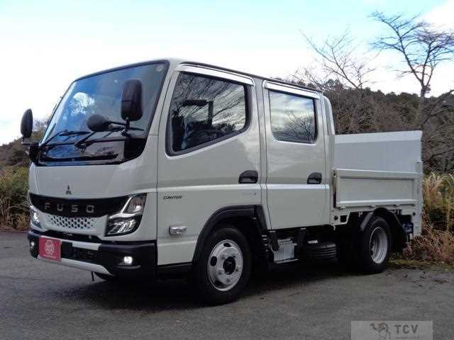 2025 Mitsubishi Fuso Canter