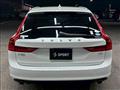 2017 Volvo V90