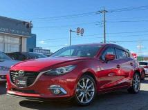 2014 Mazda Axela