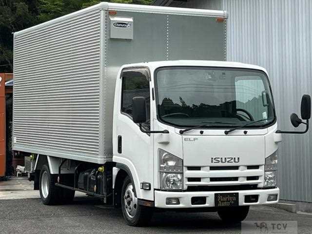 2013 Isuzu Elf Truck