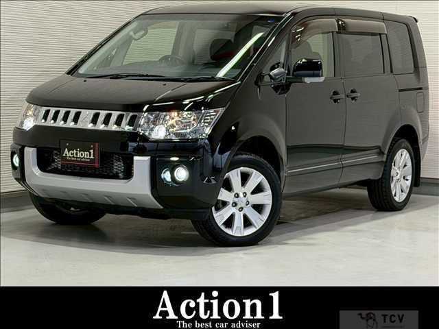 2016 Mitsubishi Delica D5