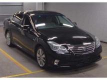 2010 Toyota Crown Hybrid