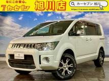 2010 Mitsubishi Delica D5