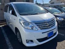 2013 Toyota Alphard Hybrid