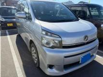 2012 Toyota Voxy
