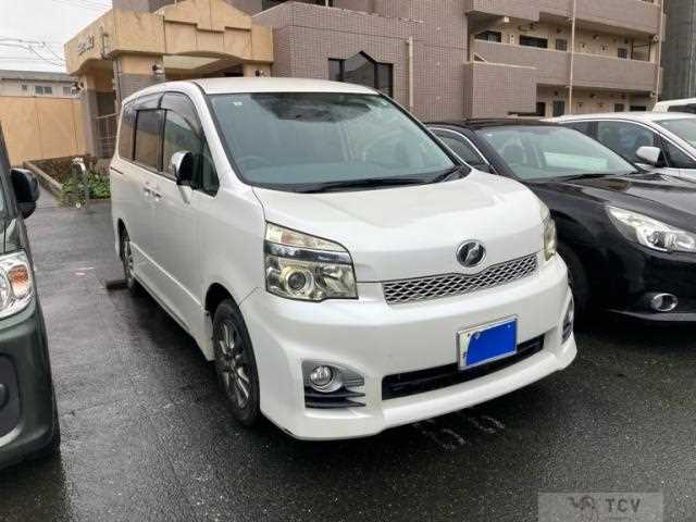 2013 Toyota Voxy