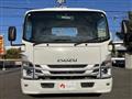2021 Isuzu Elf Truck