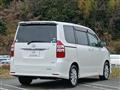 2010 Toyota Noah