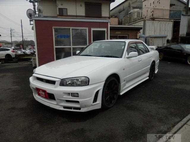 2000 Nissan Skyline