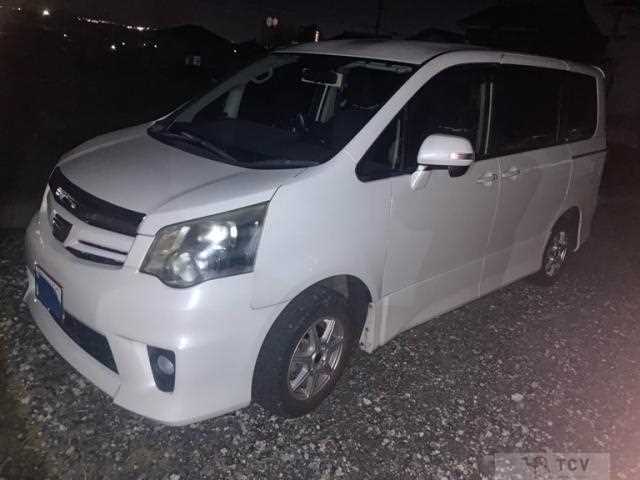 2013 Toyota Noah