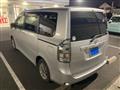 2013 Toyota Voxy