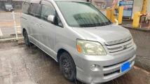 2005 Toyota Noah