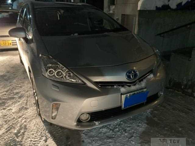 2015 Toyota PRIUS α