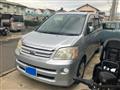 2005 Toyota Noah