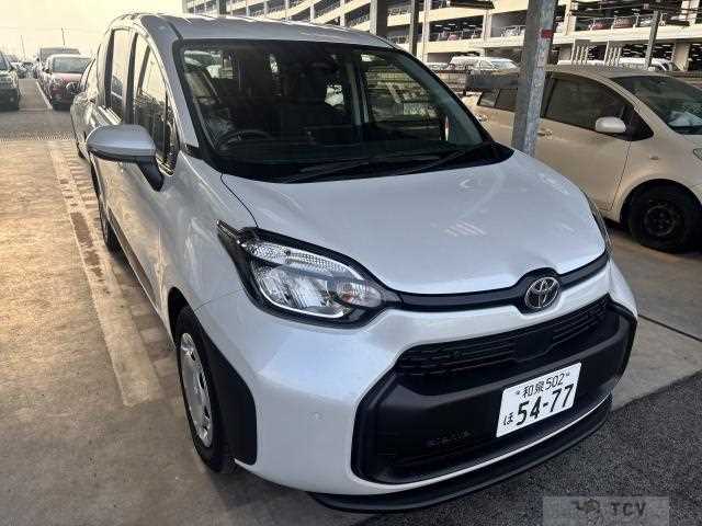 2025 Toyota Sienta