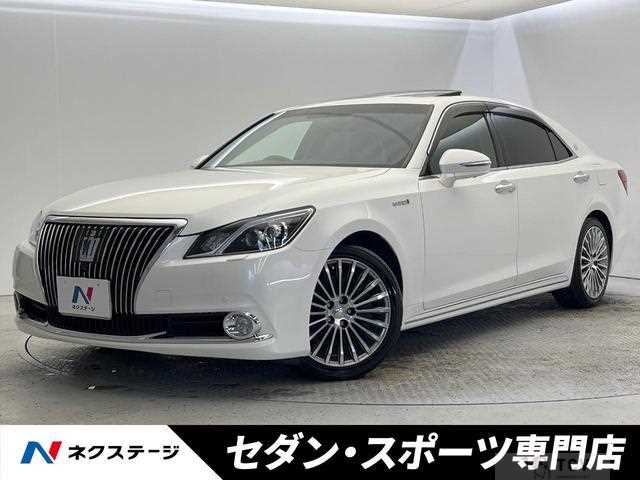2014 Toyota Crown Majesta