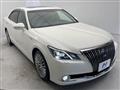 2014 Toyota Crown Majesta
