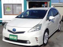 2013 Toyota PRIUS α