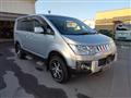 2015 Mitsubishi Delica D5