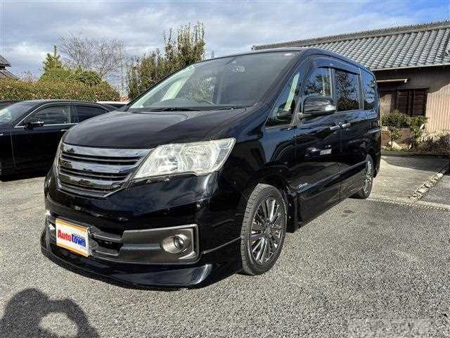 2013 Nissan Serena