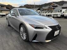 2024 Lexus IS