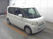 2011 Daihatsu Tanto