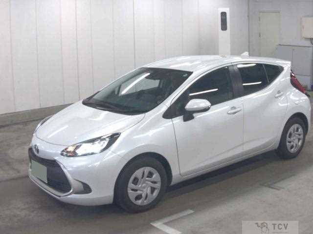 2024 Toyota AQUA