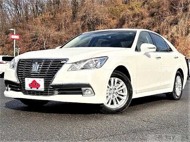 2013 Toyota Crown
