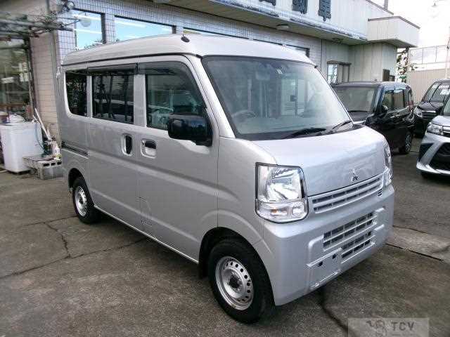 2021 Mitsubishi Minicab Van