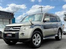 2006 Mitsubishi Pajero