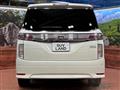 2017 Nissan Elgrand