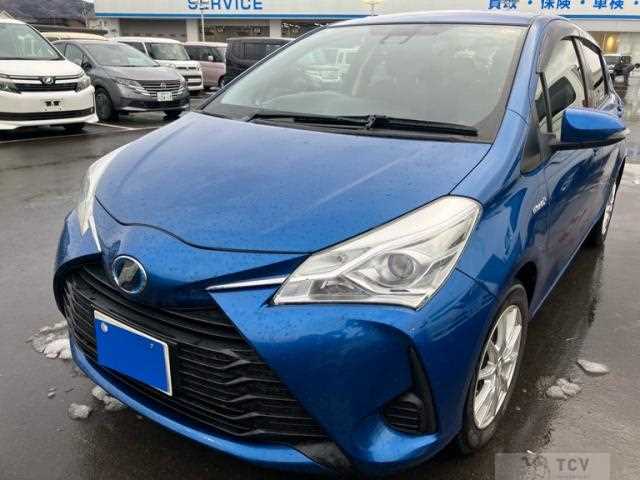 2017 Toyota Vitz