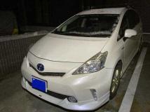 2013 Toyota PRIUS α