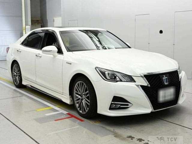 2017 Toyota Crown Hybrid