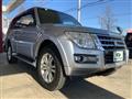 2014 Mitsubishi Pajero