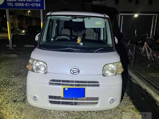 2011 Daihatsu Tanto