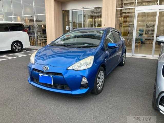2013 Toyota AQUA