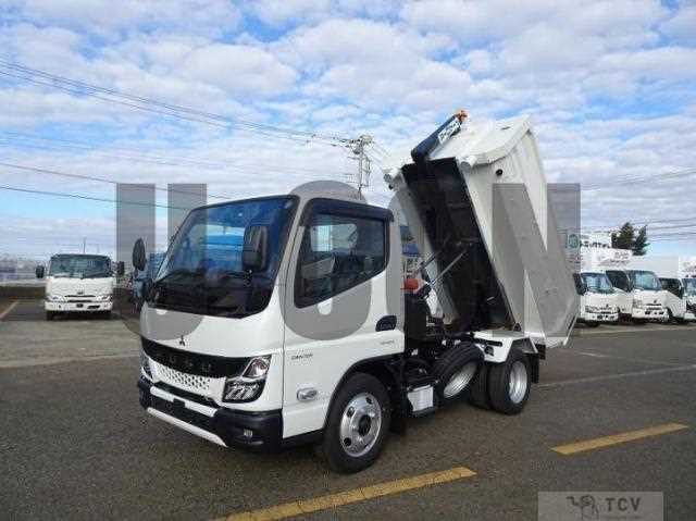 2025 Mitsubishi Fuso Canter