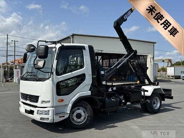 2025 Mitsubishi Fuso Fighter