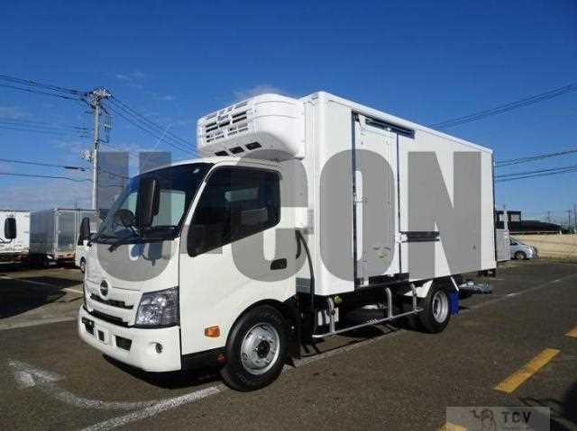 2025 Hino Dutro