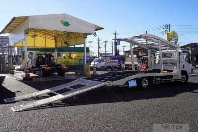 2014 Isuzu Elf Truck