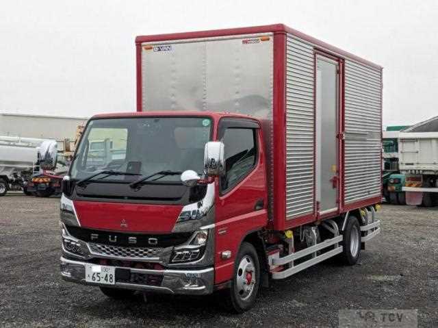 2025 Mitsubishi Fuso Canter