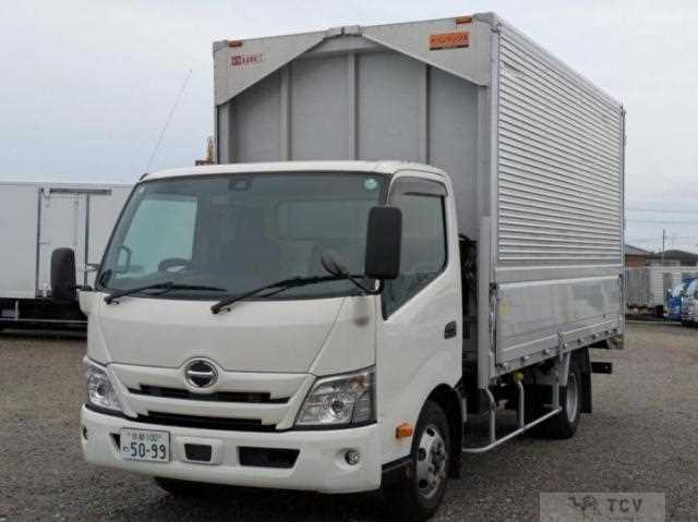2023 Hino Dutro