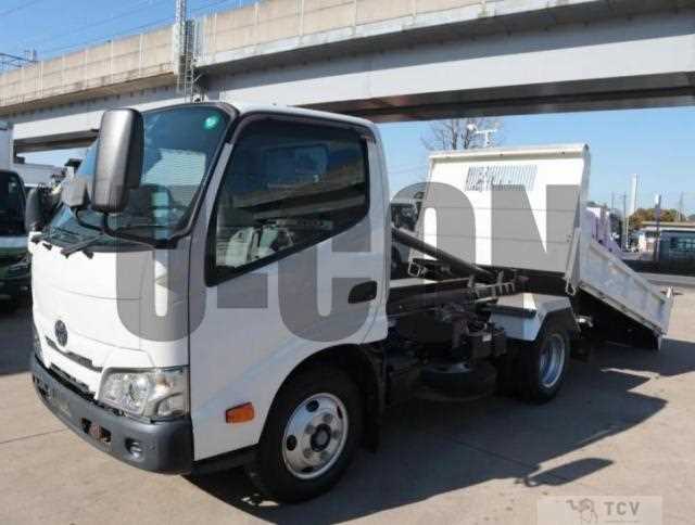 2022 Toyota Dyna Truck