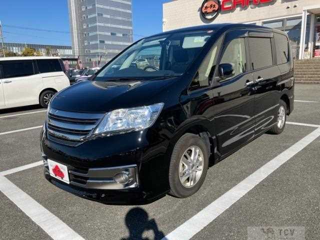 2013 Nissan Serena