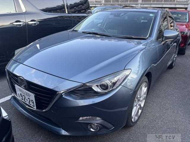 2013 Mazda Axela