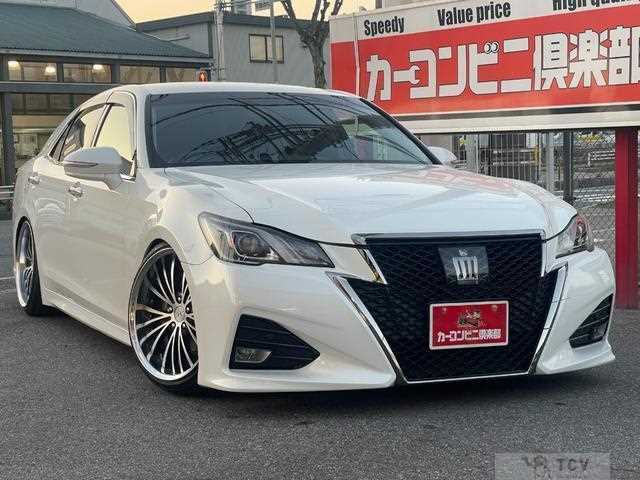 2016 Toyota Crown