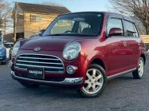 2004 Daihatsu Miragino